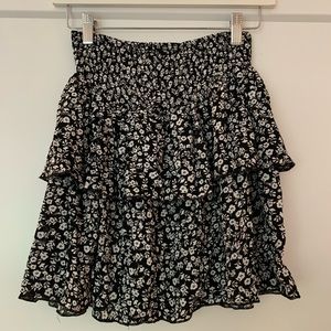 Ultra Flirt Mini skirt size small in black and white flowers